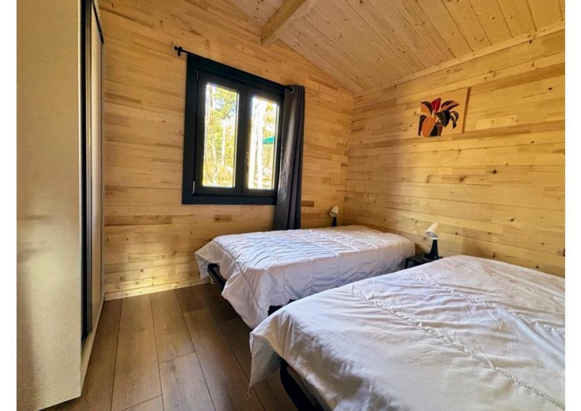 Parc Residentiel De Loisir : Le Loup Blanc Du Riou Hotel Barcelonnette Eksteriør billede